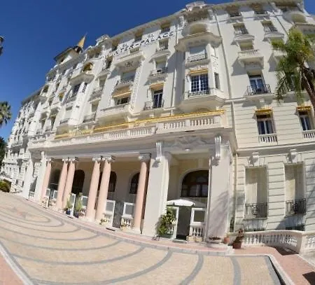 Apartment Beautiful In Winter Palace With Super Terrace And Wonderful View